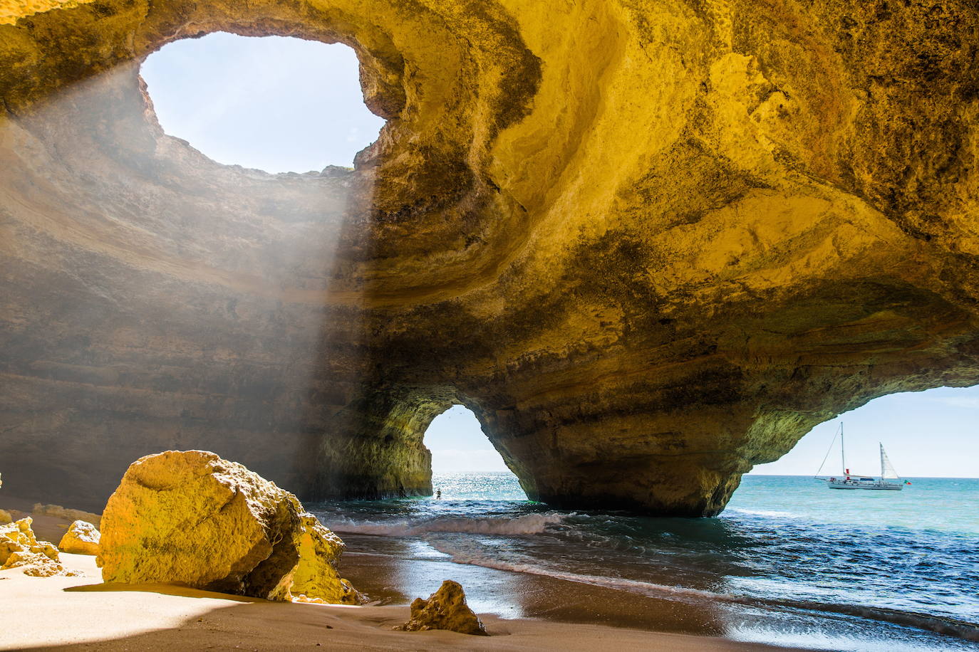 Cuevas De Benagil (Algarve, Portugal)