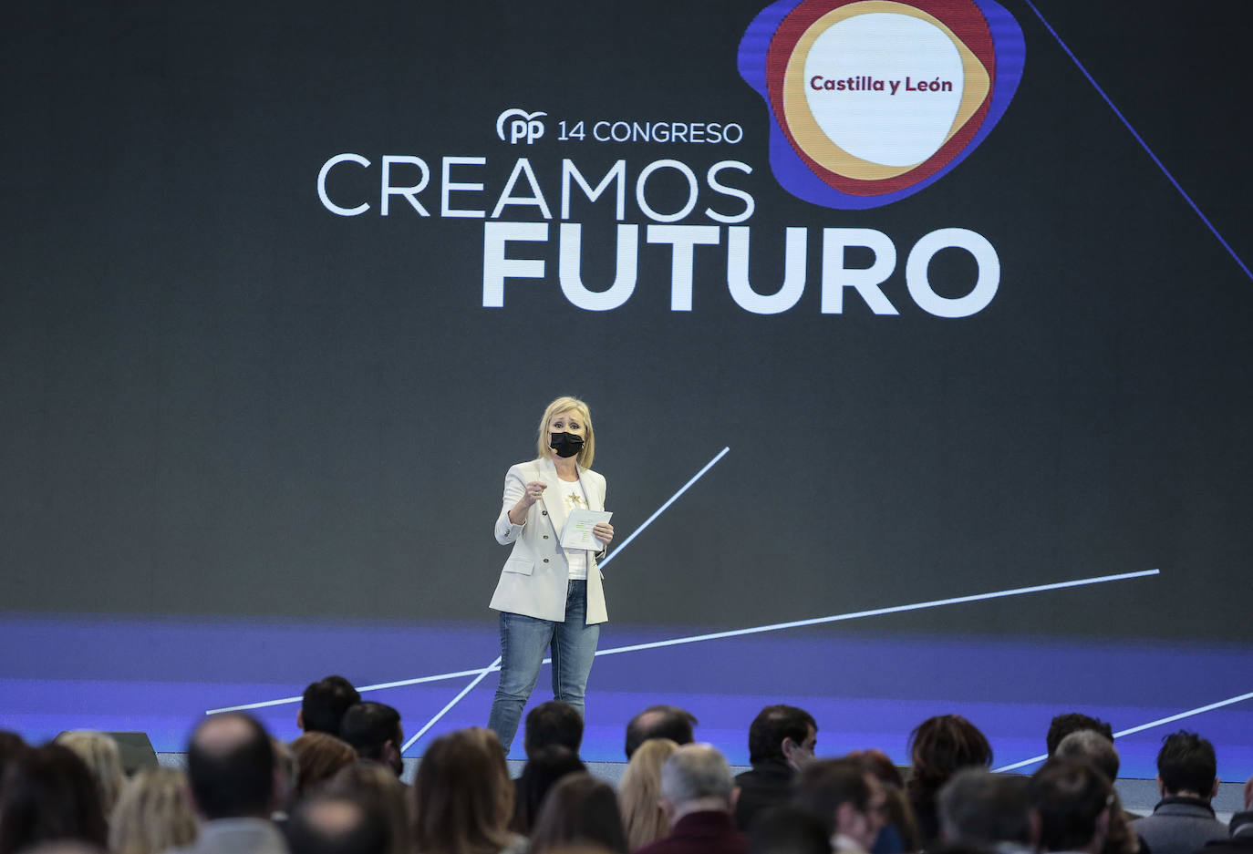 Inicio del XIV Congreso del Partido Popular de Castilla y León. En la imagen, elección de la Mesa del Congreso y aprobación del Reglamento del Congreso. En la imagen, la presidenta del Comité Organizador, Isabel Blanco.