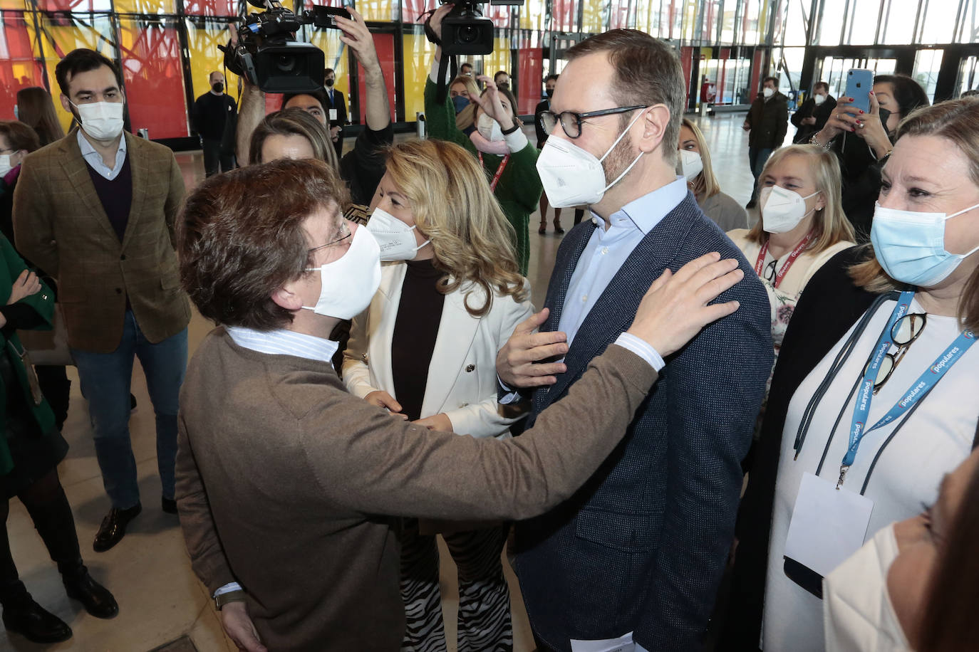 El presidente nacional de los populares, Pablo Casado, asiste a la última jornada del congreso donde saldrá elegido Mañueco.