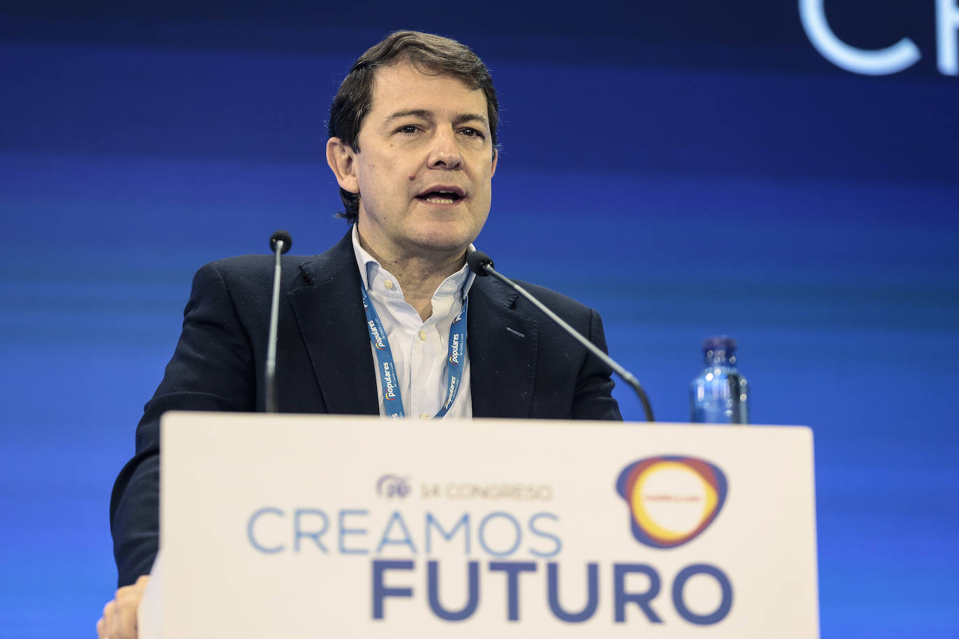 El presidente del PP, Pablo Casado asiste al XIV Congreso del partido de Castilla y León. Junto a él, el presidente autonómico, Alfonso Fernández Mañueco.