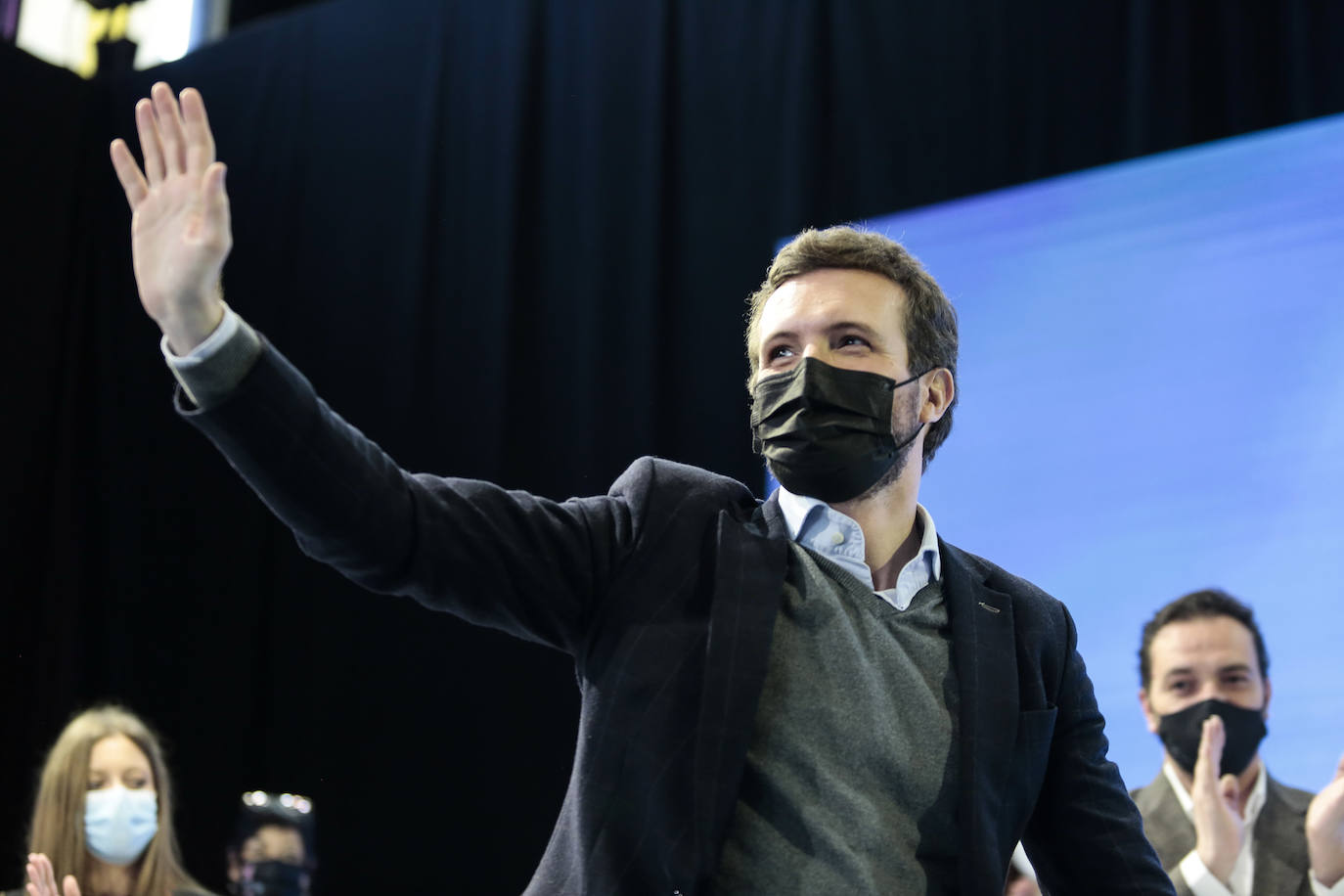 El presidente del PP, Pablo Casado asiste al XIV Congreso del partido de Castilla y León. Junto a él, el presidente autonómico, Alfonso Fernández Mañueco.