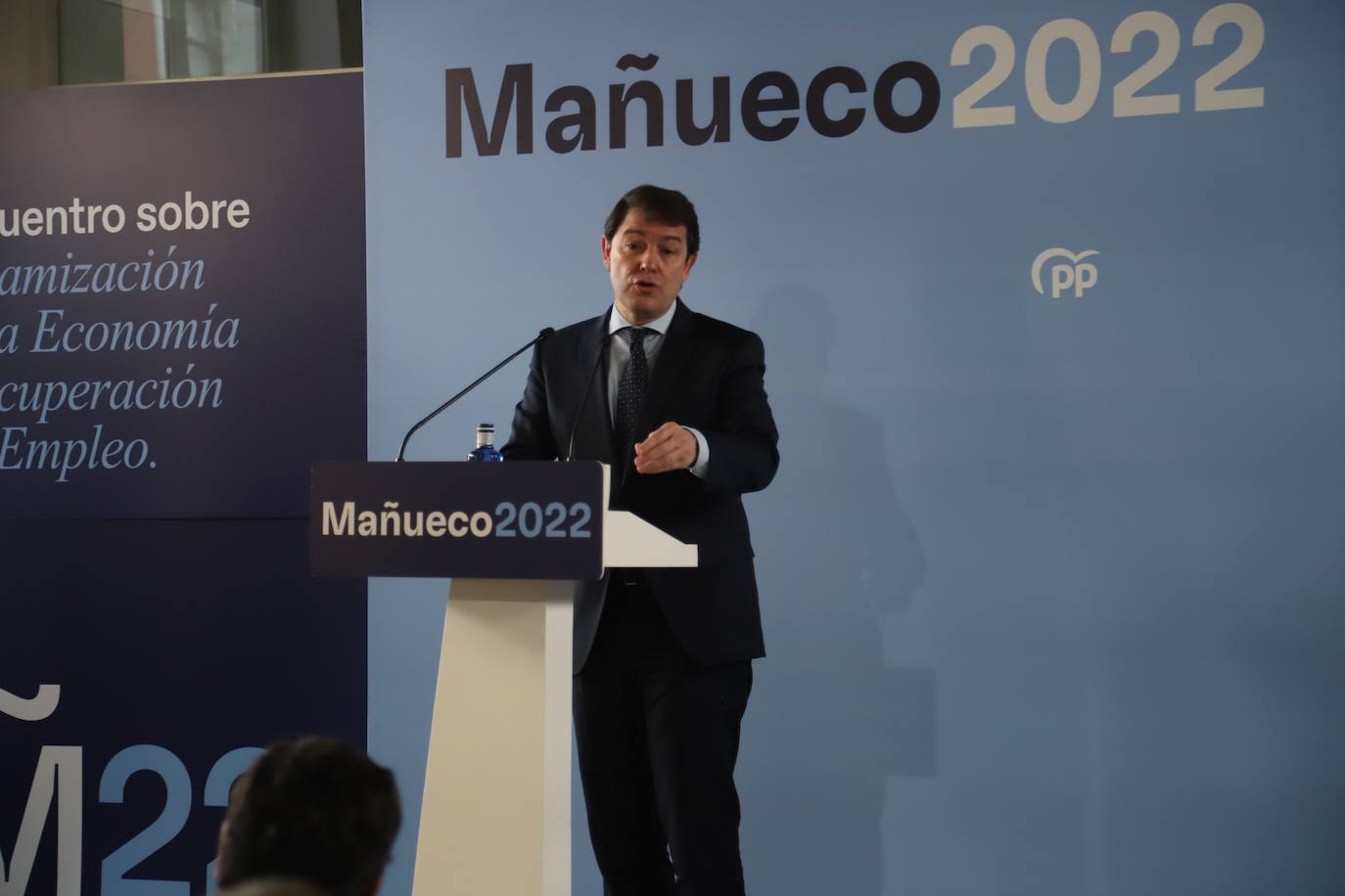 El presidente del Partido Popular de Castilla y León y candidato a las Elecciones Autonómicas del próximo 13 de febrero, Alfonso Fernández Mañueco, clausura en Zamora el 'Encuentro para la dinamización de la economía y la recuperación del empleo', en el que también interviene Carlos Fernández Carriedo..
