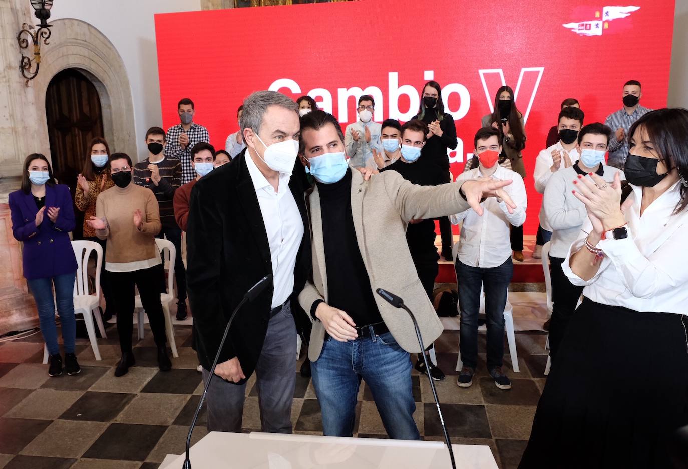 El expresidente del gobierno, José Luis Rodríguez Zapatero y el candidato a la presidencia de la Junta de Castilla y León, Luis Tudanca, participan en la clausura de la Escuela de Gobierno del PSCyL en Salamanca.
