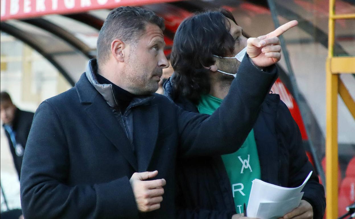 Curro Torres, en el partido de este sábado ante el Real Unión.