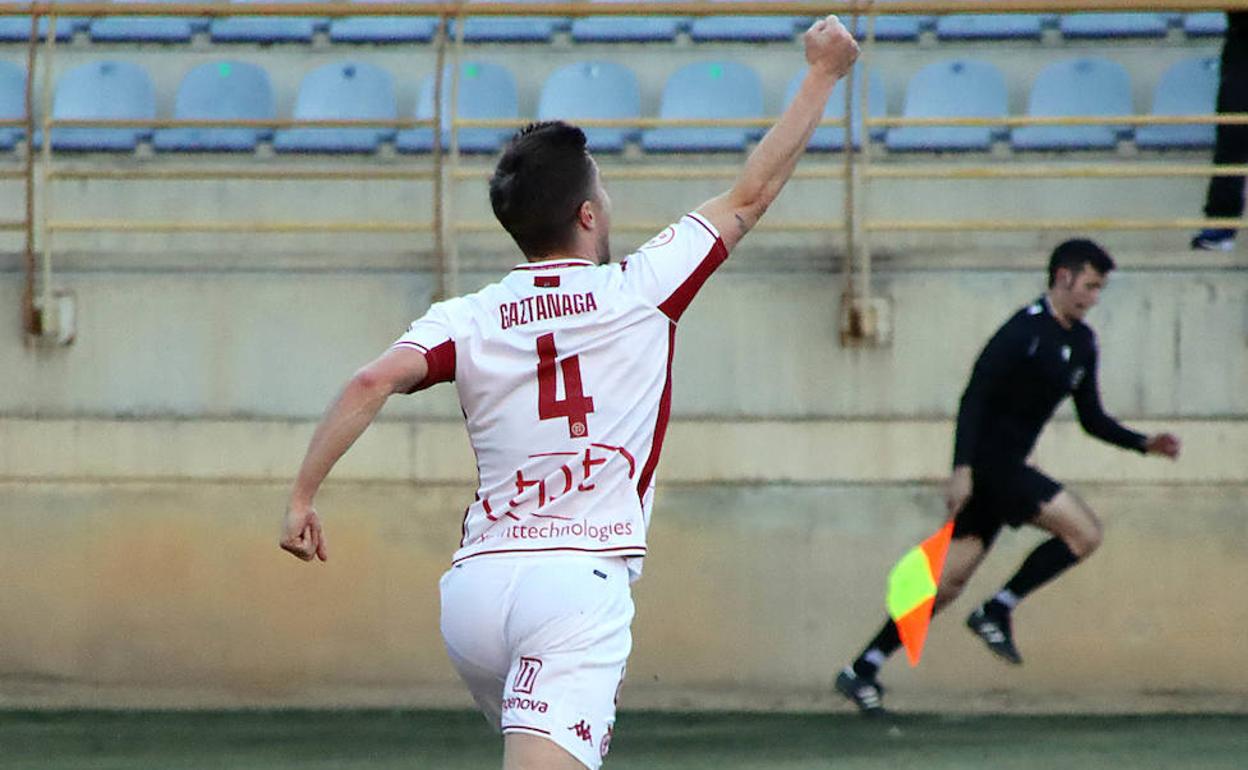 Gaztañaga celebra el gol anotado ante el Real Unión, el primero como culturalista.