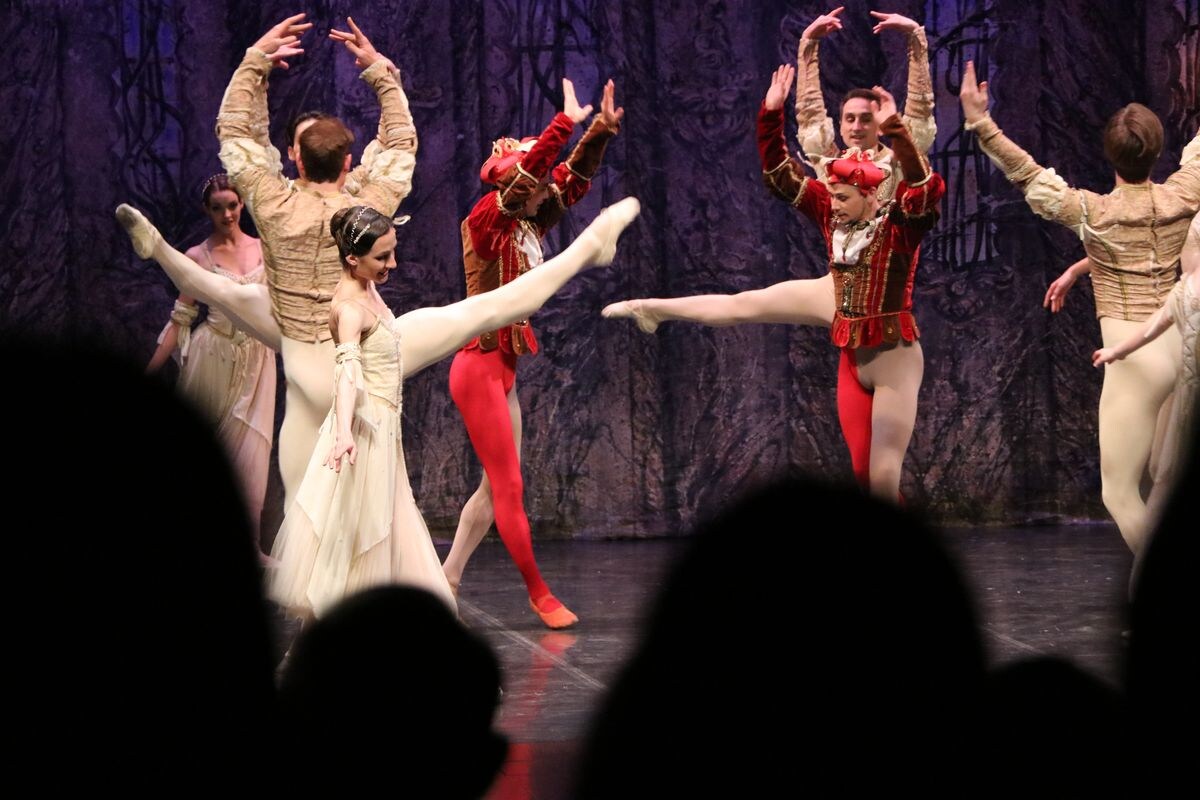 El Ballet Imperial Ruso ha ofrecido este domingo la Gran Gala Tchaykovsky en el Auditorio de León.