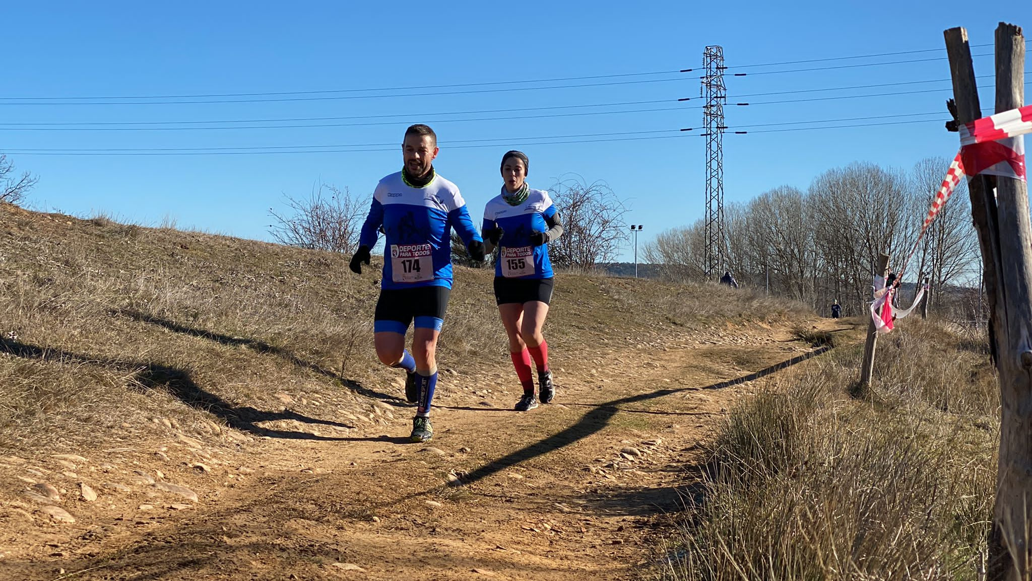 Jorge García Villacorta y Mónica Aller triunfan en el Cross de Villabalter