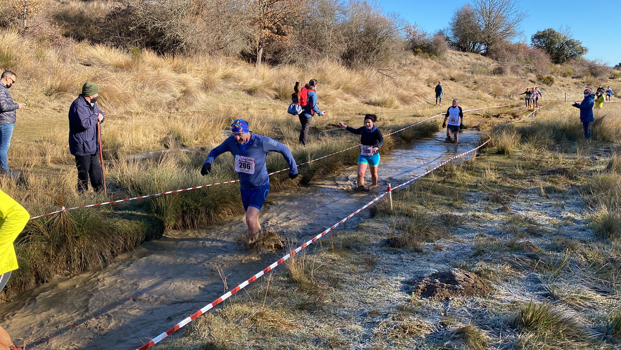 Jorge García Villacorta y Mónica Aller triunfan en el Cross de Villabalter