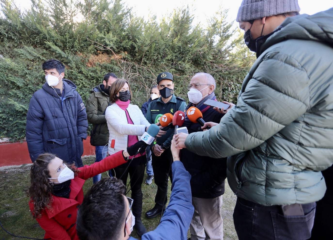 El detenido por la desaparición de Esther López estaba preparando su huida, según los investigadores. La Guardia Civil registra «de forma minuciosa» la vivienda del detenido en la noche de sábado por su presunta implicación en la desaparición de la joven de Traspinedo (Valladolid) Esther López de la Rosa. 