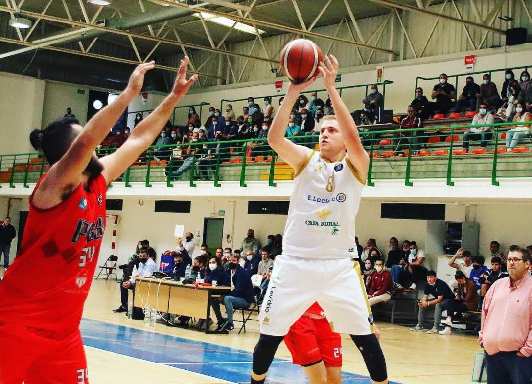 Miguel Domínguez, capitán del Basket León, es uno de los más expertos en derbis leoneses.