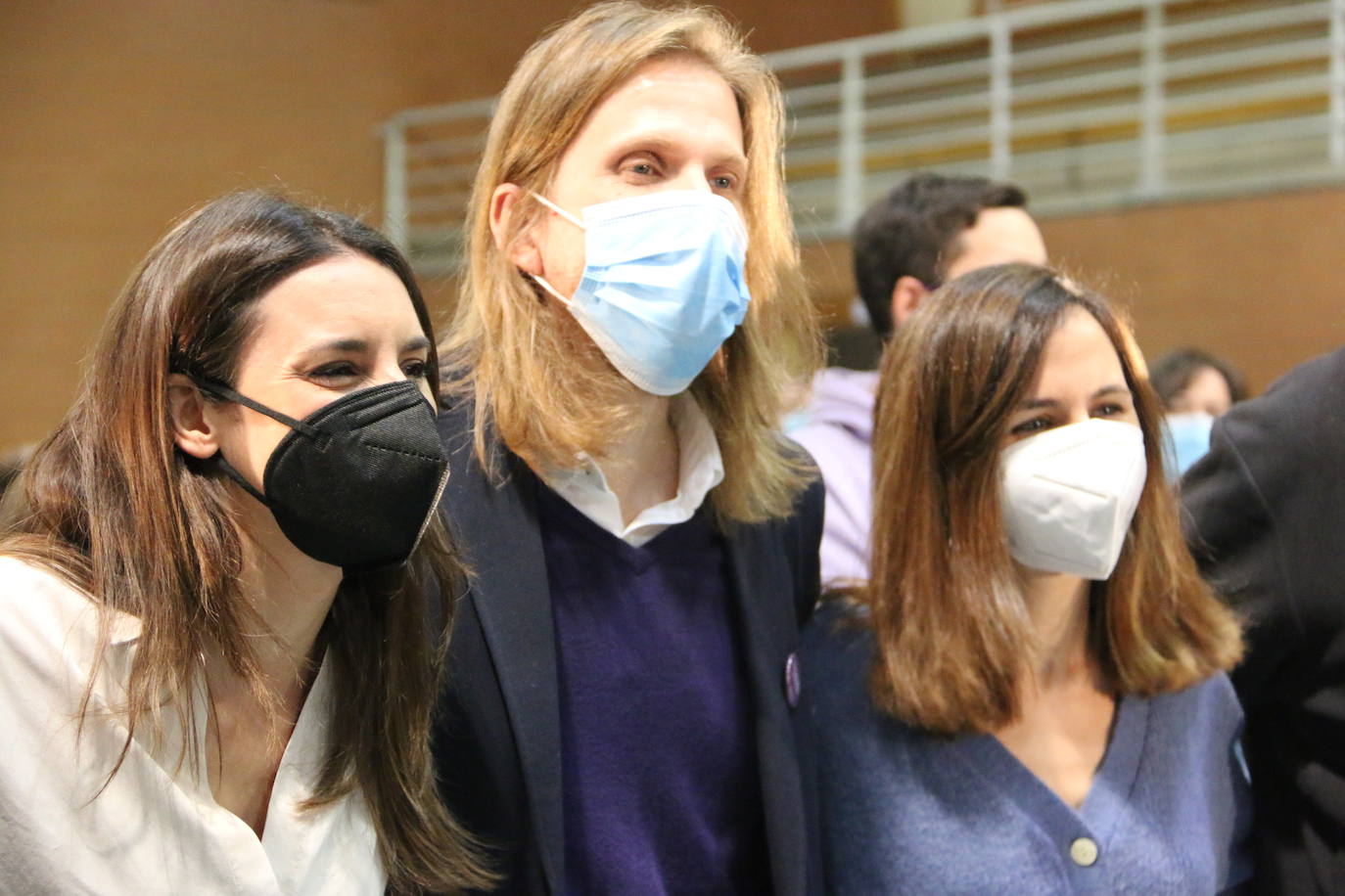 Las ministras de Igualdad y de Derechos Sociales acompañan a los candidatos de Unidas Podemos en Valladolid, León y Burgos en un acto en el pabellón La Torre que abre la campaña hacia el 13-F en Castilla y León