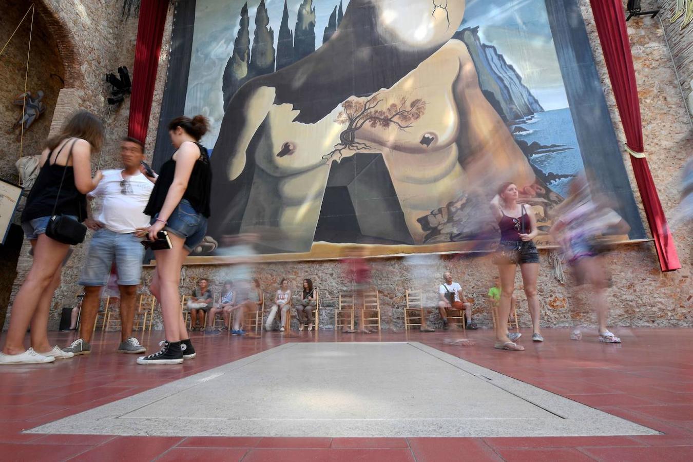 'LUGAR NOTABLE' (ESPAÑA): TEATRO MUSEO DALÍ (FIGUERES, GIRONA) | Museo dedicado enteramente al pintor Salvador Dalí que encuentra en la plaza Gala-Salvador Dalí, número 5, en Figueras.