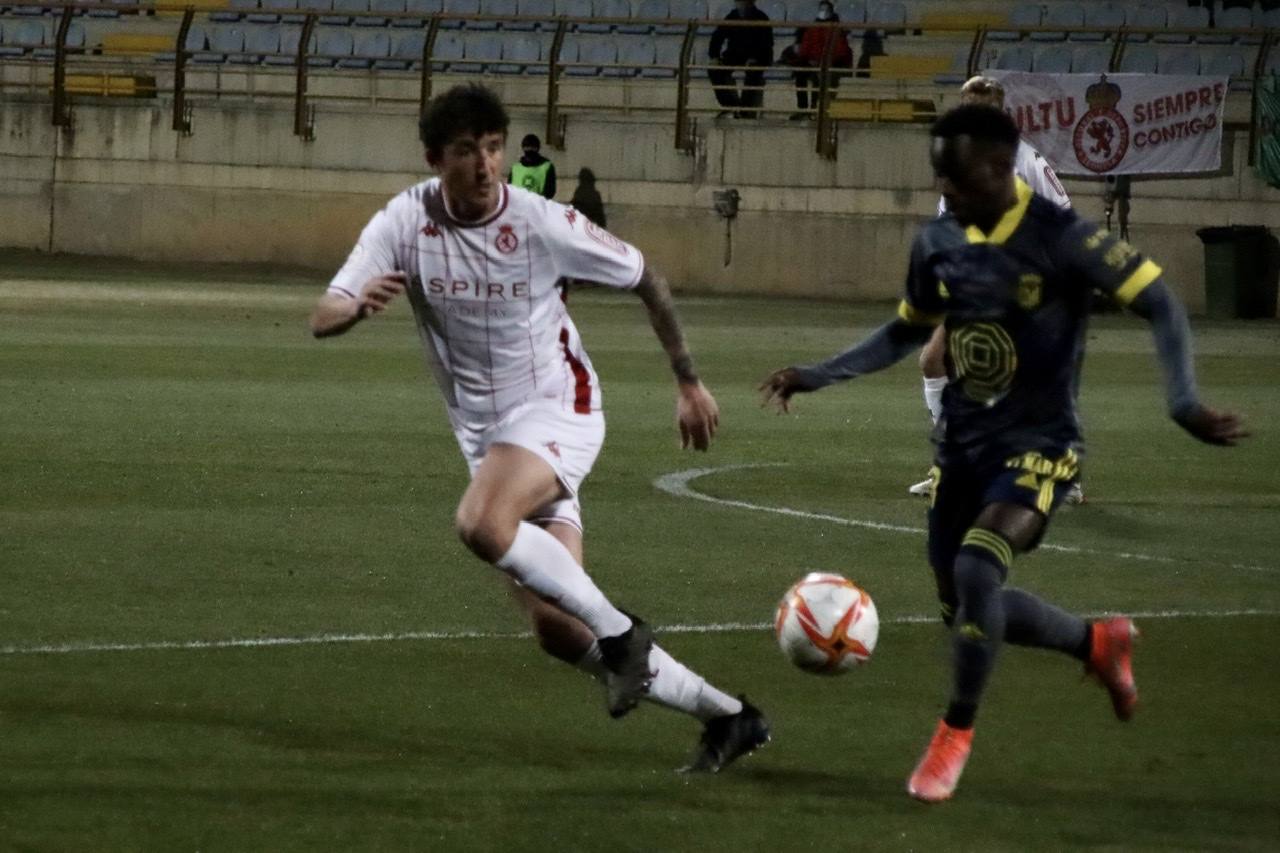 El conjunto leonés se ha enfrentado a los extremeños en el Reino de León y en una nueva jornada de la Primera División RFEF.