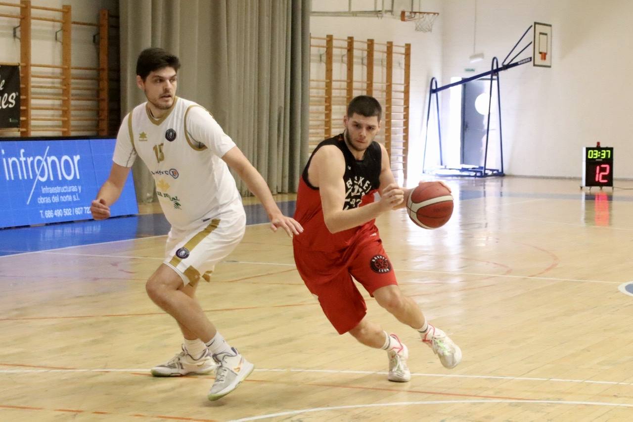 El Reino de León recibe en su feudo al Basket León en la que es la cuarta vez que se ven las caras tras hacerlo en liga y en dos ocasiones durante la pretemporada.