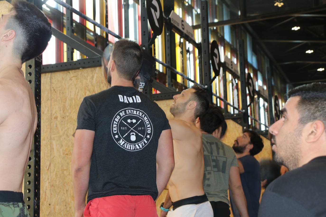 Competición de crossfit en el Palacio de Exposiciones de León.