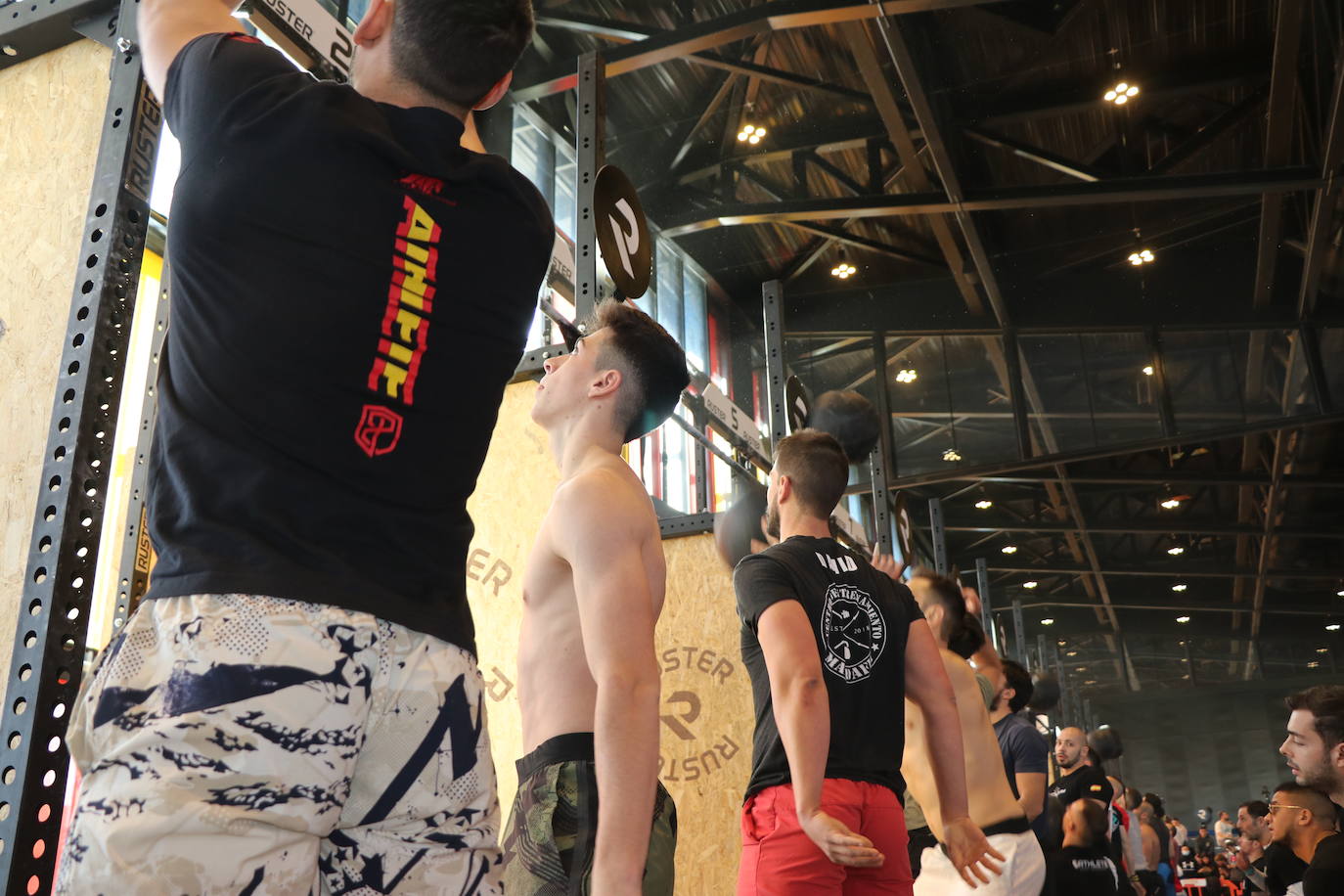 Competición de crossfit en el Palacio de Exposiciones de León.