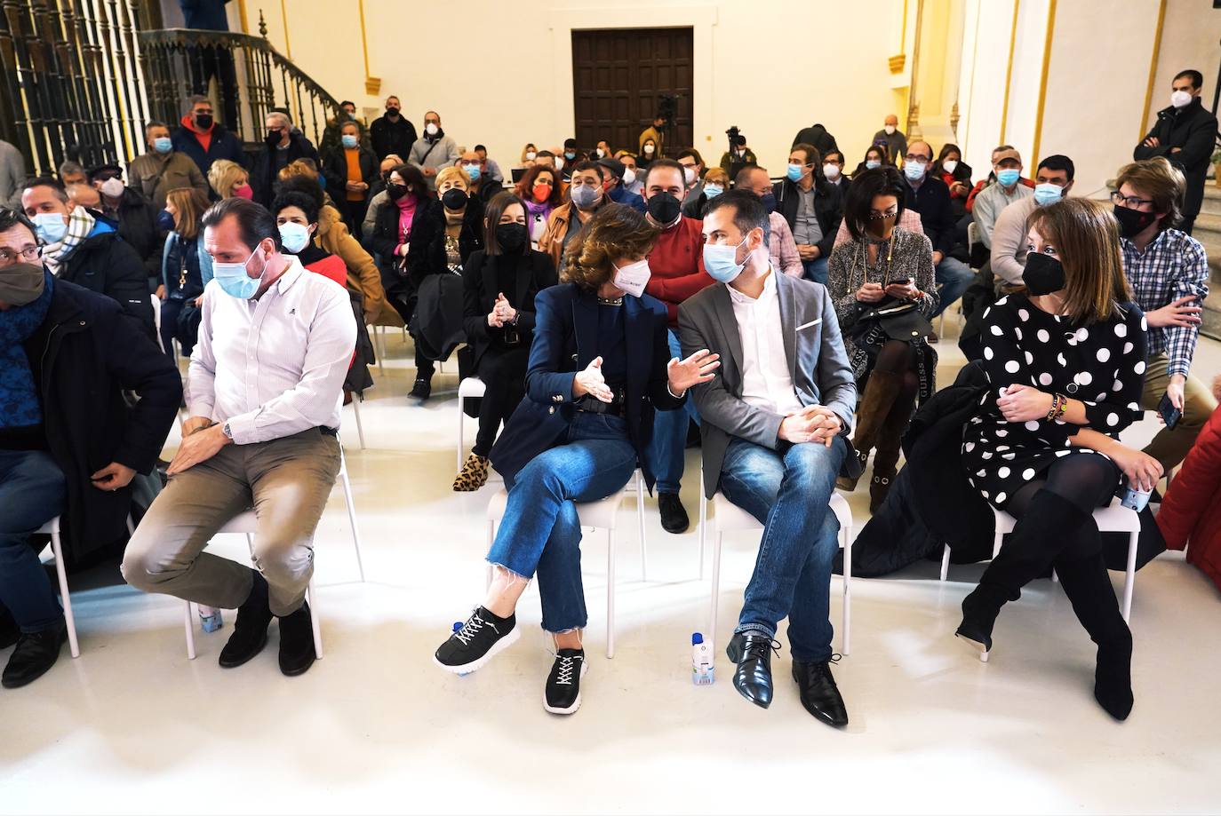 Acto político del PSOE en Medina del Campo (Valladolid) con el secretario del partido en la localidad, Luis Manuel Pascual; la cabeza de lista por la provincia, Patricia Gómez; el secretario provincial Óscar Puente; la exvicepresidenta Carmen Calvo y el candidato a la Presidencia de la Junta, Luis Tudanca..