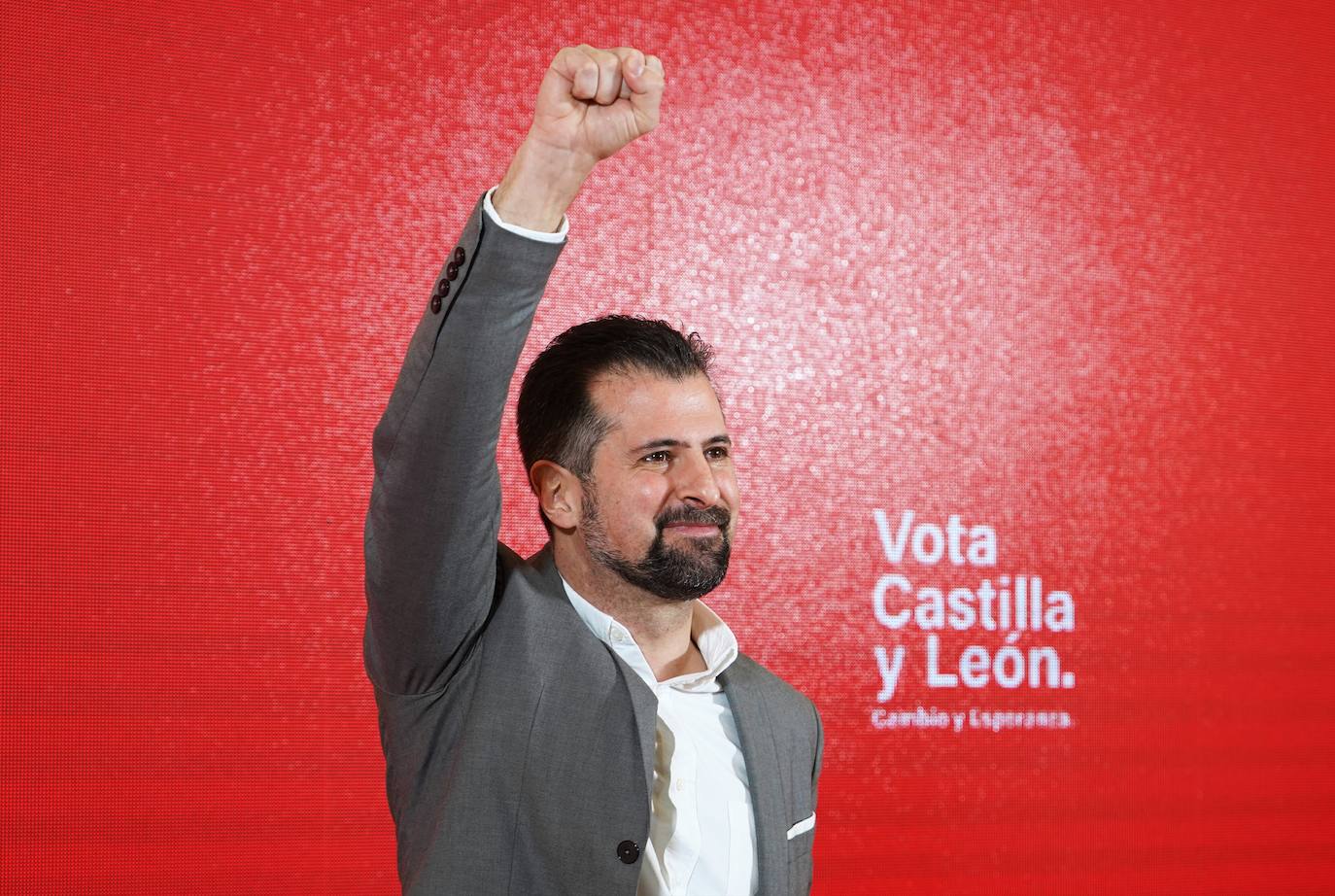 Acto político del PSOE en Medina del Campo (Valladolid) con el secretario del partido en la localidad, Luis Manuel Pascual; la cabeza de lista por la provincia, Patricia Gómez; el secretario provincial Óscar Puente; la exvicepresidenta Carmen Calvo y el candidato a la Presidencia de la Junta, Luis Tudanca..