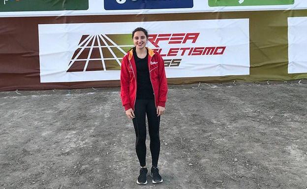 Lucía Centeno colaboró en el bronce de Castilla y León por equipos en el Nacional de Cross sub-23.