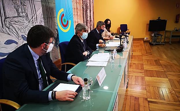 Galería. Presentación de los premios en El lbéitar.