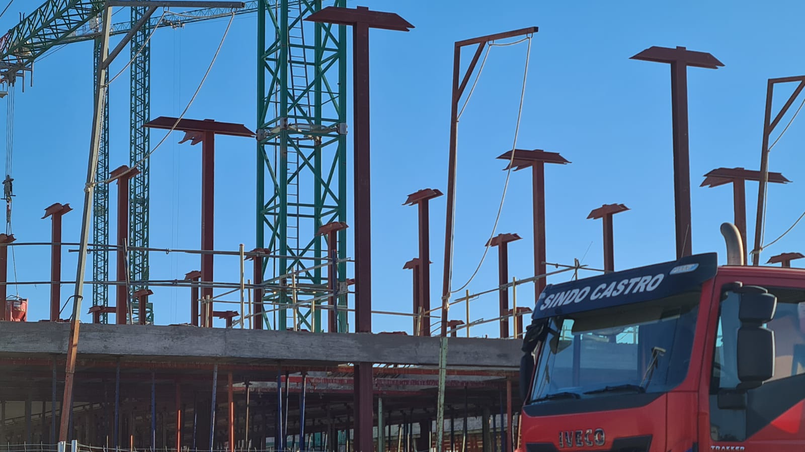 La candidatura del PP visita esta instalación que estará en marcha para el curso que se inicie en 2023.