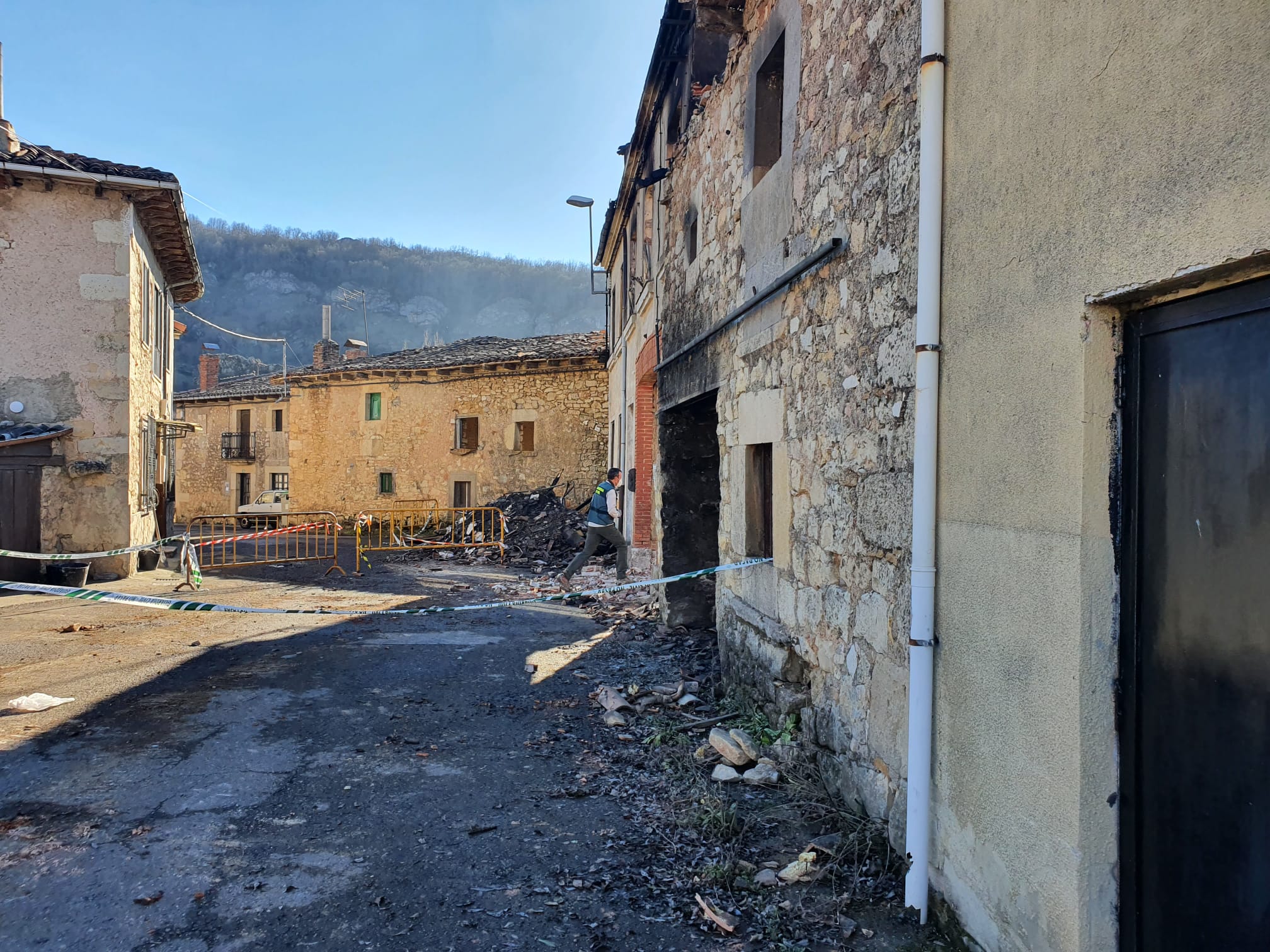 Incendio en una vivienda en Las Bodas. 
