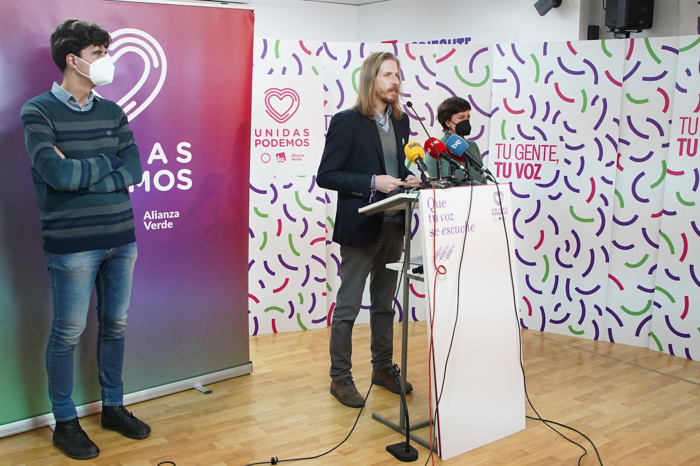 Pablo Fernández, candidato de Unidas Podemos a la presidencia de Castilla y León, y María Sánchez, número dos de la candidatura por Valladolid, presentan en rueda de prensa el programa electoral de Unidas Podemos. Participa, además, Juan Gascón, cabeza de lista de Unidas Podemos por Burgos y coordinador de Izquierda Unida Castilla y León.