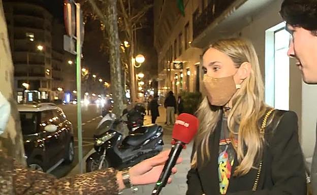 María Pombo, feliz junto a su marido.