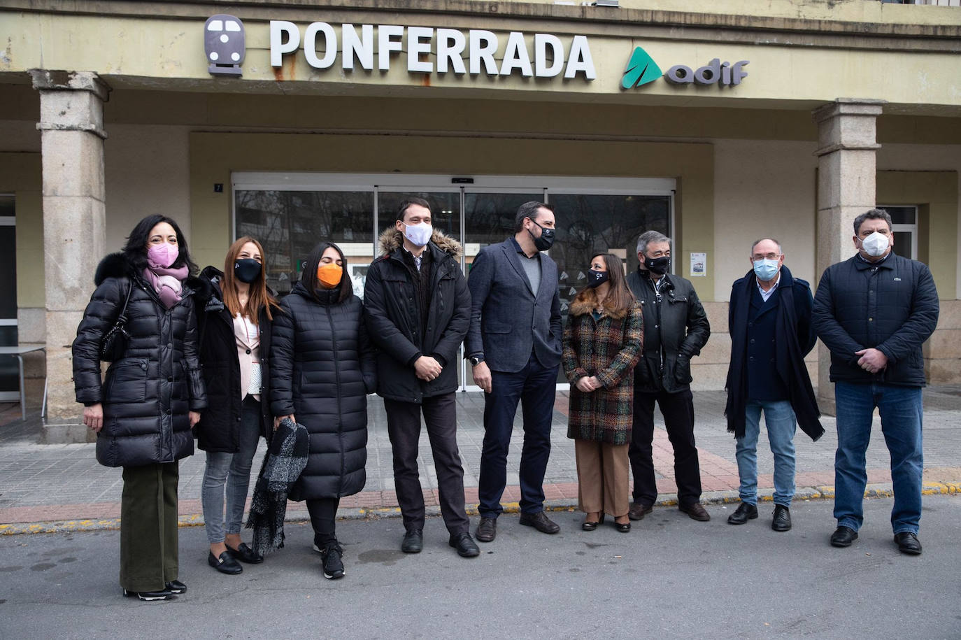 La coordinadora autonómica de Cs visita El Bierzo con el candidato Javier Panizo y otros cargos de la formación.