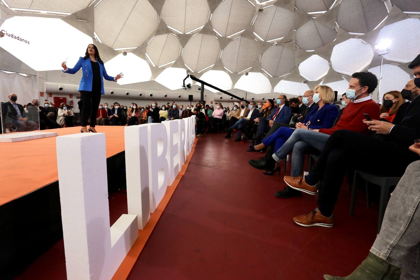 La presidenta de Ciudadanos, Inés Arrimadas, participa en el acto central de campaña de Ciudadanos Castilla y León junto al candidato a la Presidencia de la Junta de Castilla y León, Francisco Igea, y la candidata por Valladolid, Verónica Casado.