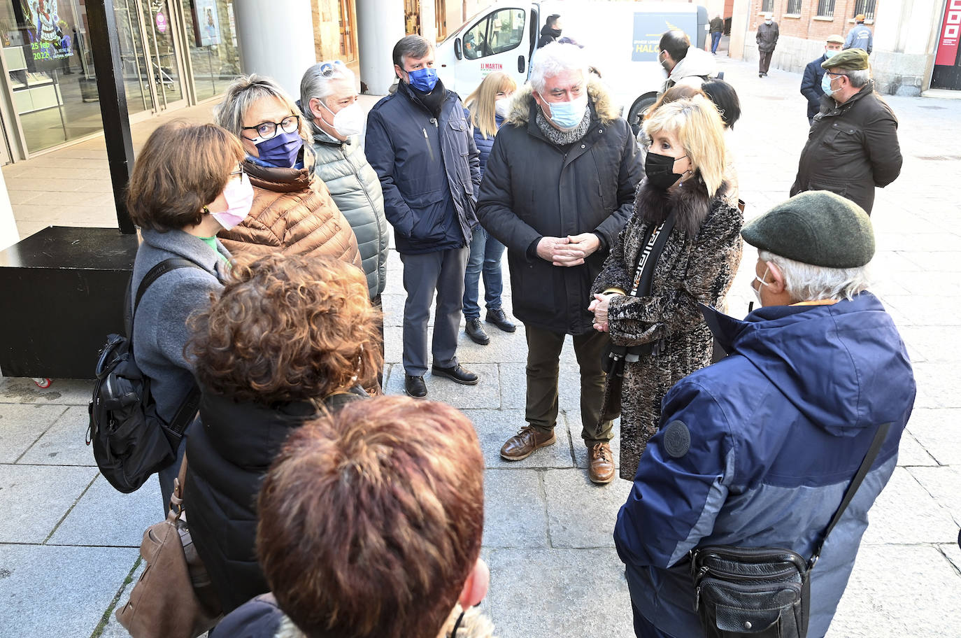 La exconsejera de Sanidad visita Aranda de Duero para hablar sobre el futuro sanitario de la Ribera.