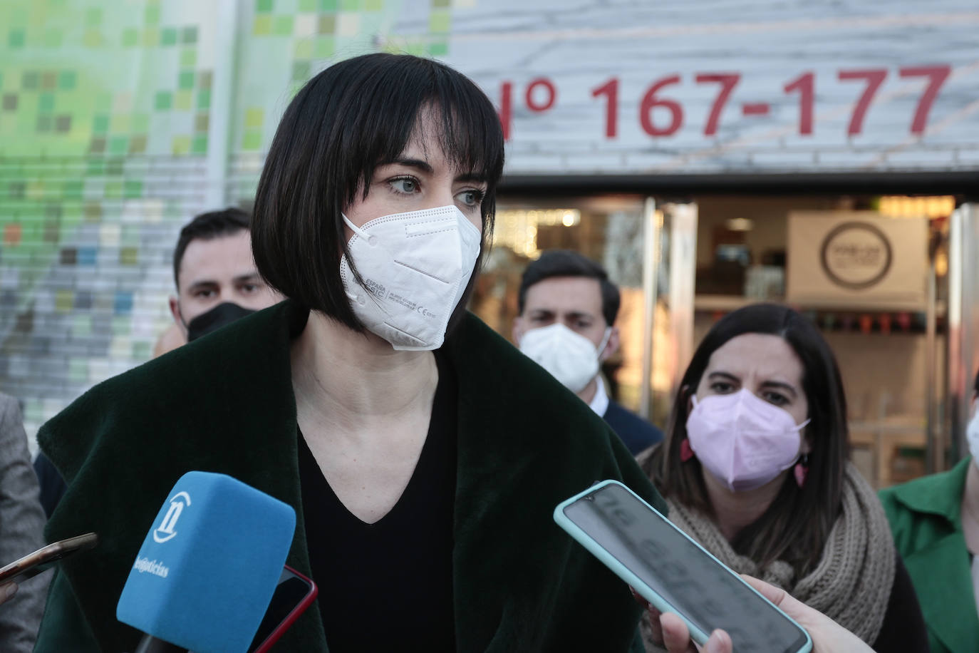 La ministra de Ciencia e Innovación acude a la capital en pleno final de campaña electoral.