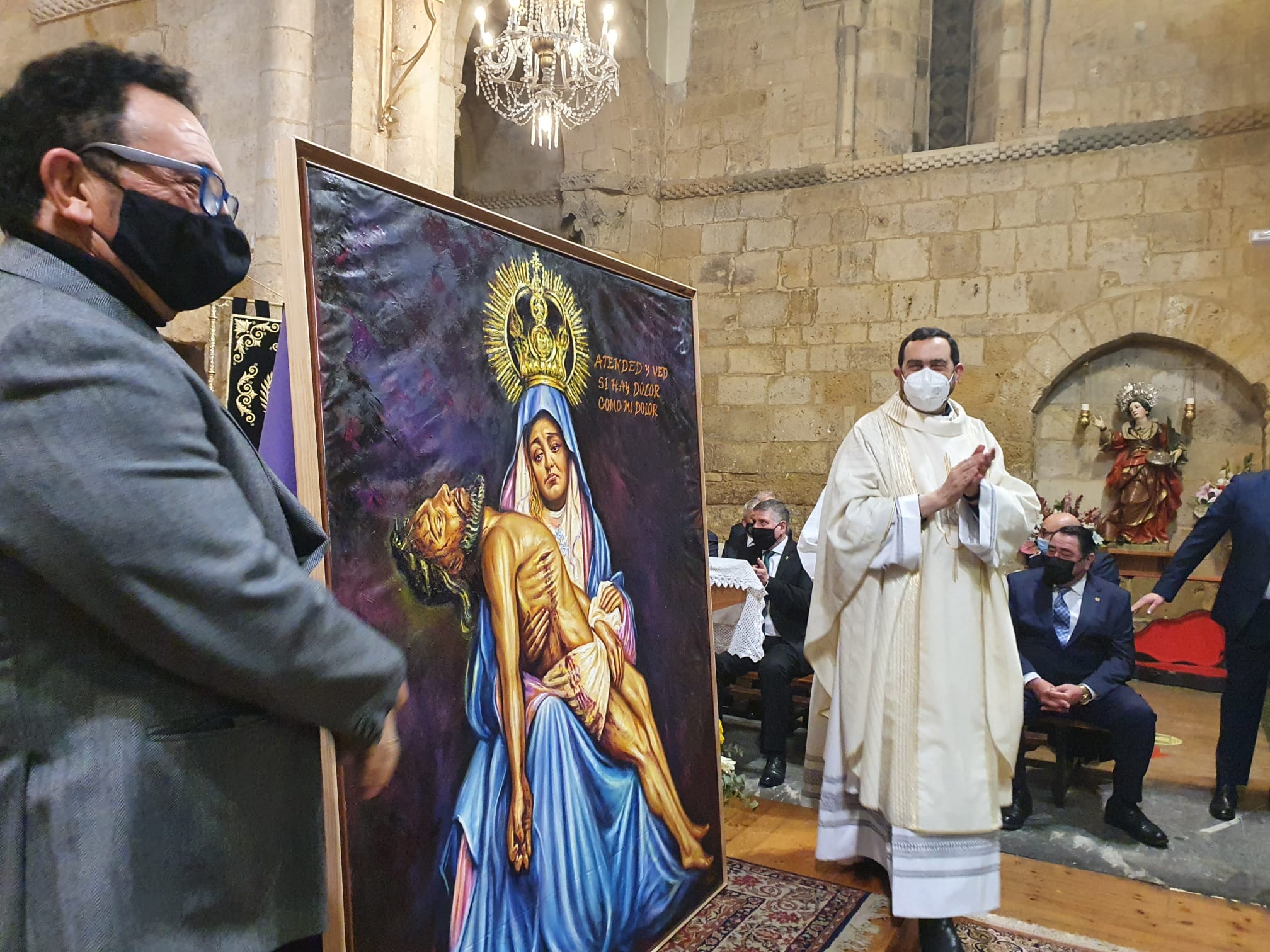 Fiel a la tradición la Parroquia de Nuestra Señora del Mercado, antigua del Camino, ha celebrado este miércoles la fiesta anual de 'La Aparición'