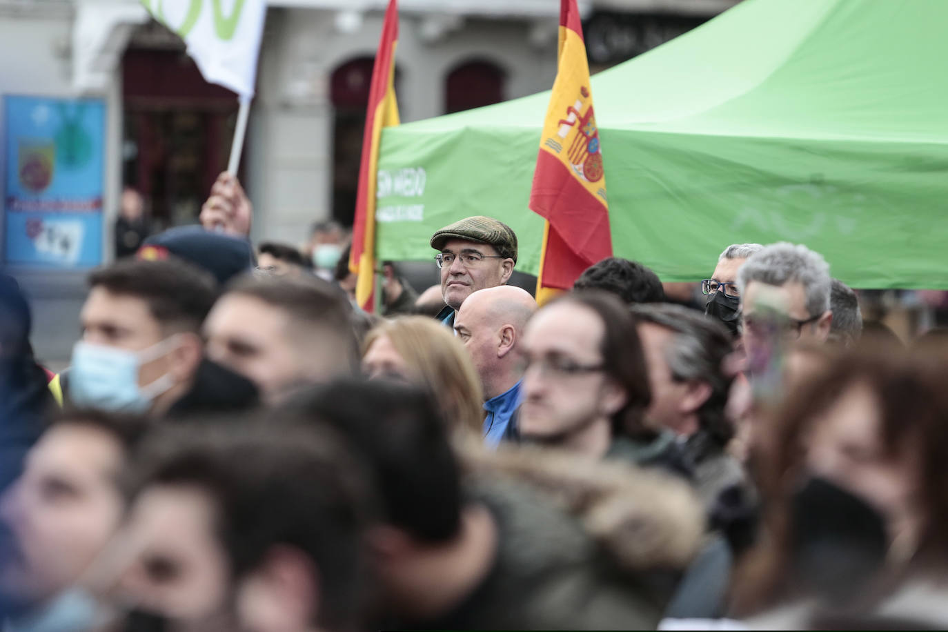 El candidato de Vox a las elecciones autonómicas ha realizado un mitín en la Plaza de Regla.