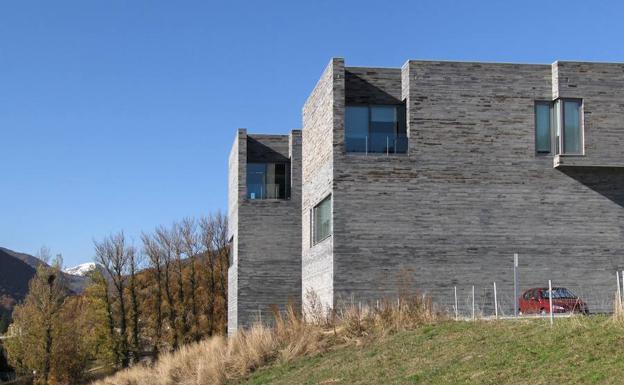 Imagen del centro de salud de VIllablino, el municipio del que parte la 'marcha blanca'.