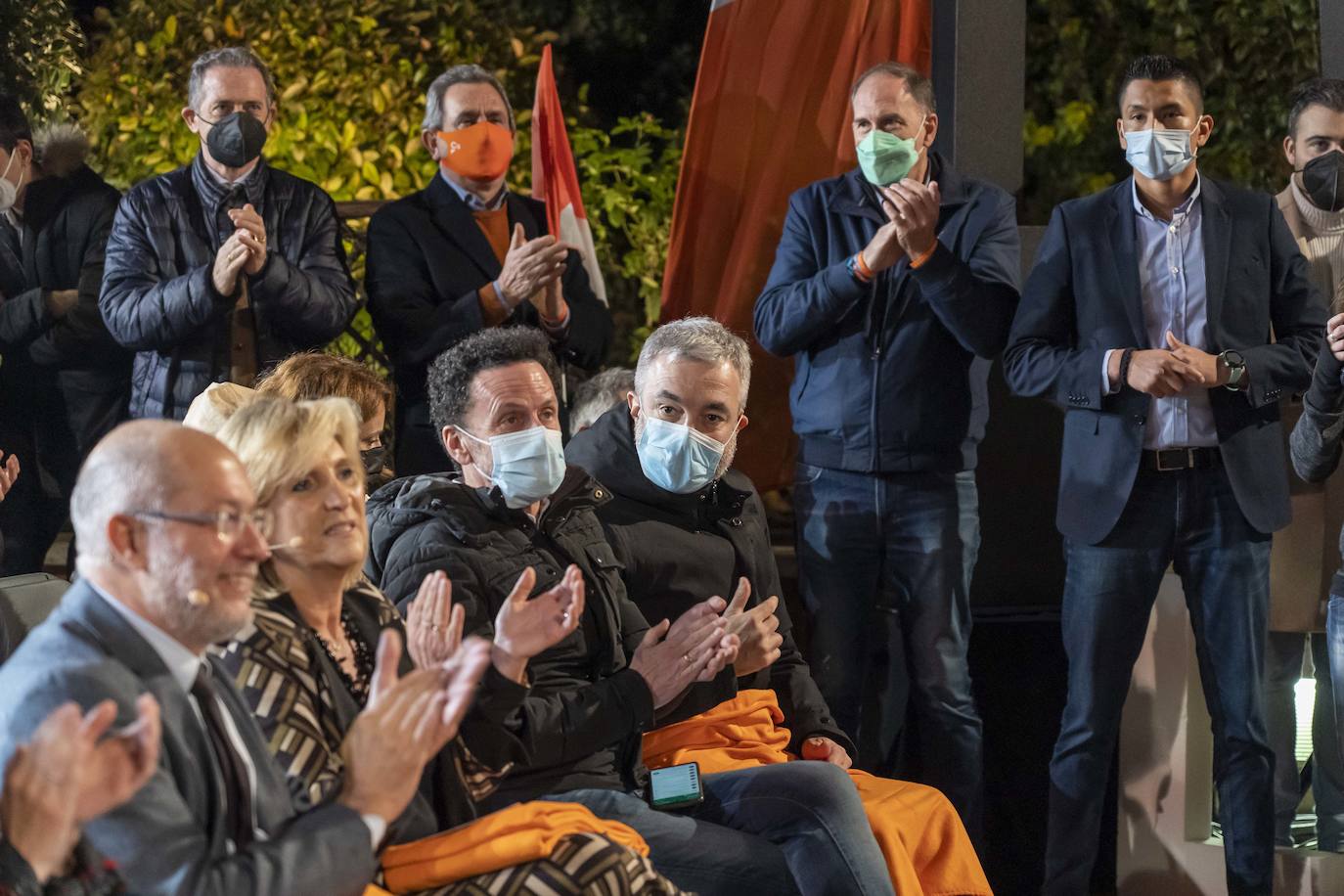 El candidato a la presidencia de la Junta de Castilla y León por Ciudadanos, Francisco Igea, y la presidenta de Ciudadanos, Inés Arrimadas, junto a Verónica Casado, en el acto de cierre de Campaña.