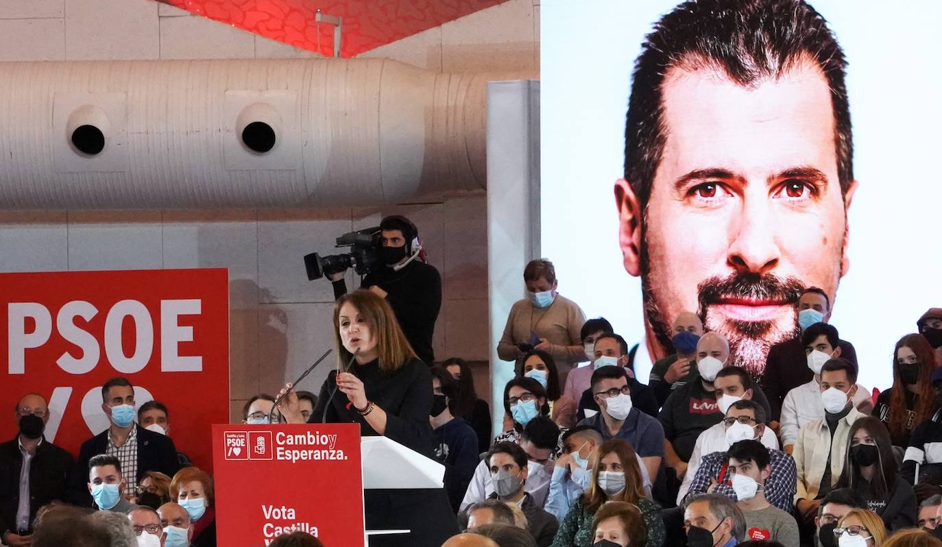 Cierre de campaña con la participación del secretario provincial del PSOE y alcalde de Valladolid, Óscar Puente; la cabeza de lista por la provincia, Patricia Gómez; el candidato a la Junta y el presidente del Gobierno y secretario general del PSOE, Pedro Sánchez.