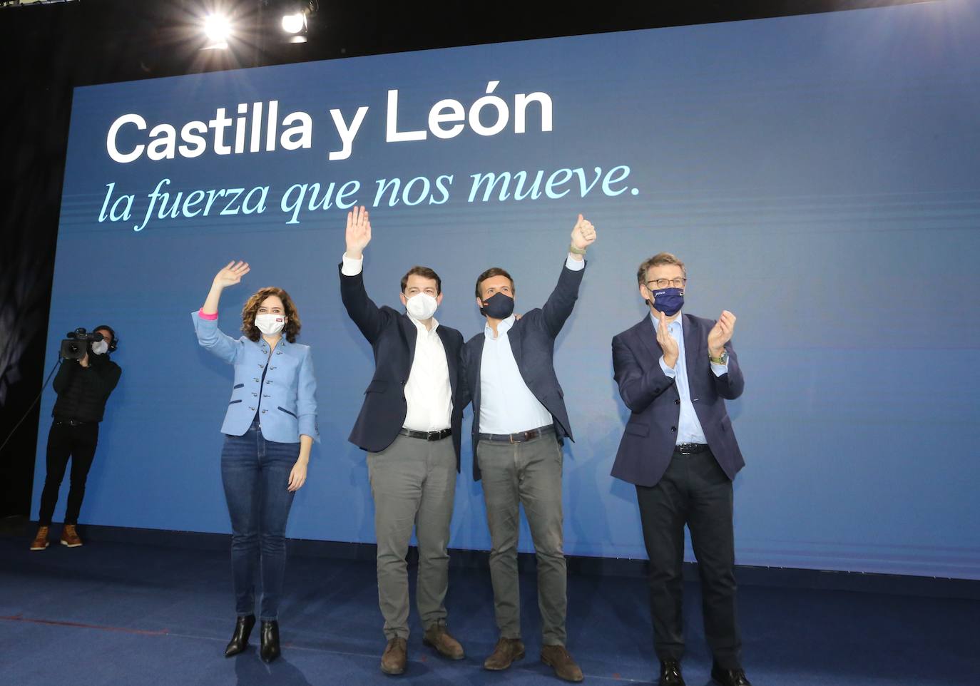 Fotos: El candidato del Partido Popular a la Presidencia de la Junta, Alfonso Fernández Mañueco, participa en un acto público en Valladolid con los presidentes autonómicos del PP