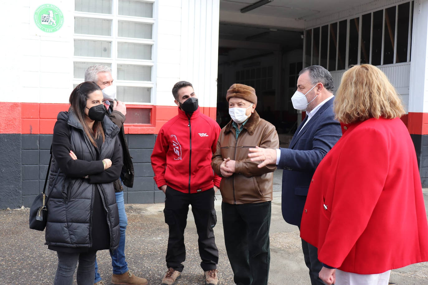 Fotos: Visita de la cabeza de lista de la candidatura socialista a las Cortes, Nuria Rubio, a RMC Motorsport