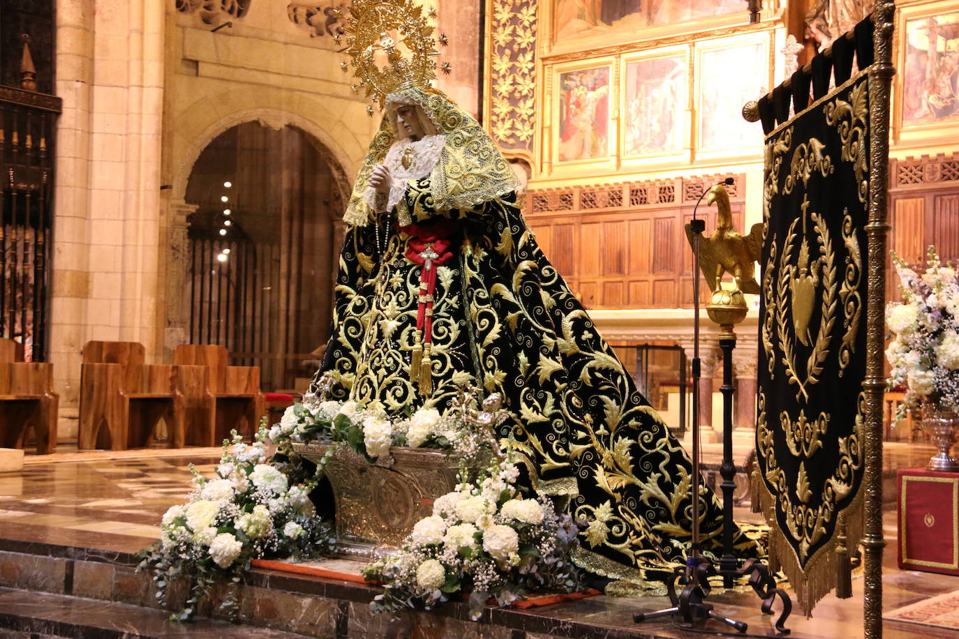 El acto se ha desarrollado en la Catedral de León y ha contado con la presencia de autoridades civiles y religiosas.