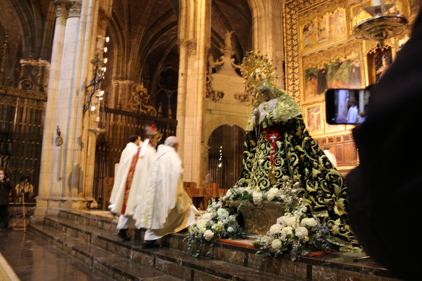 El acto se ha desarrollado en la Catedral de León y ha contado con la presencia de autoridades civiles y religiosas.