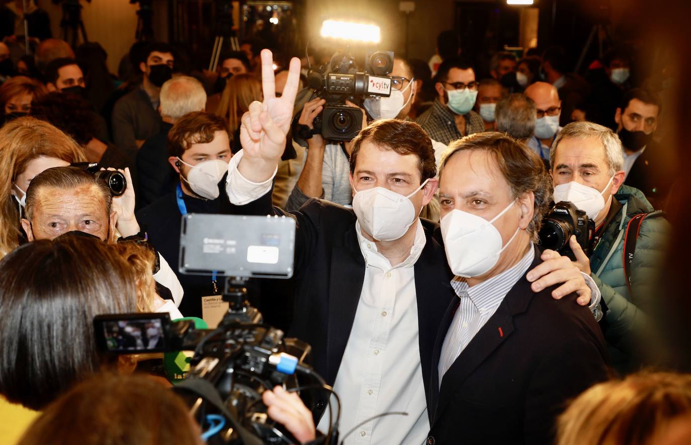 Alfonso Fernández Mañueco celebra su victoria en las elecciones de Castilla y León