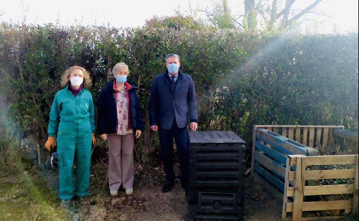 Visita de Luis Miguel García Copete al Centro de Educación Especial Sagrado Corazón.