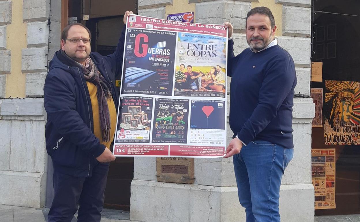 Javier Carrera y José Luis del Riego presentan el cartel teatral de este semestre.