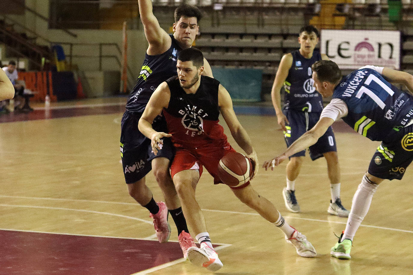 Victoria de Basket León ante Ávila para seguir con una tendencia positiva