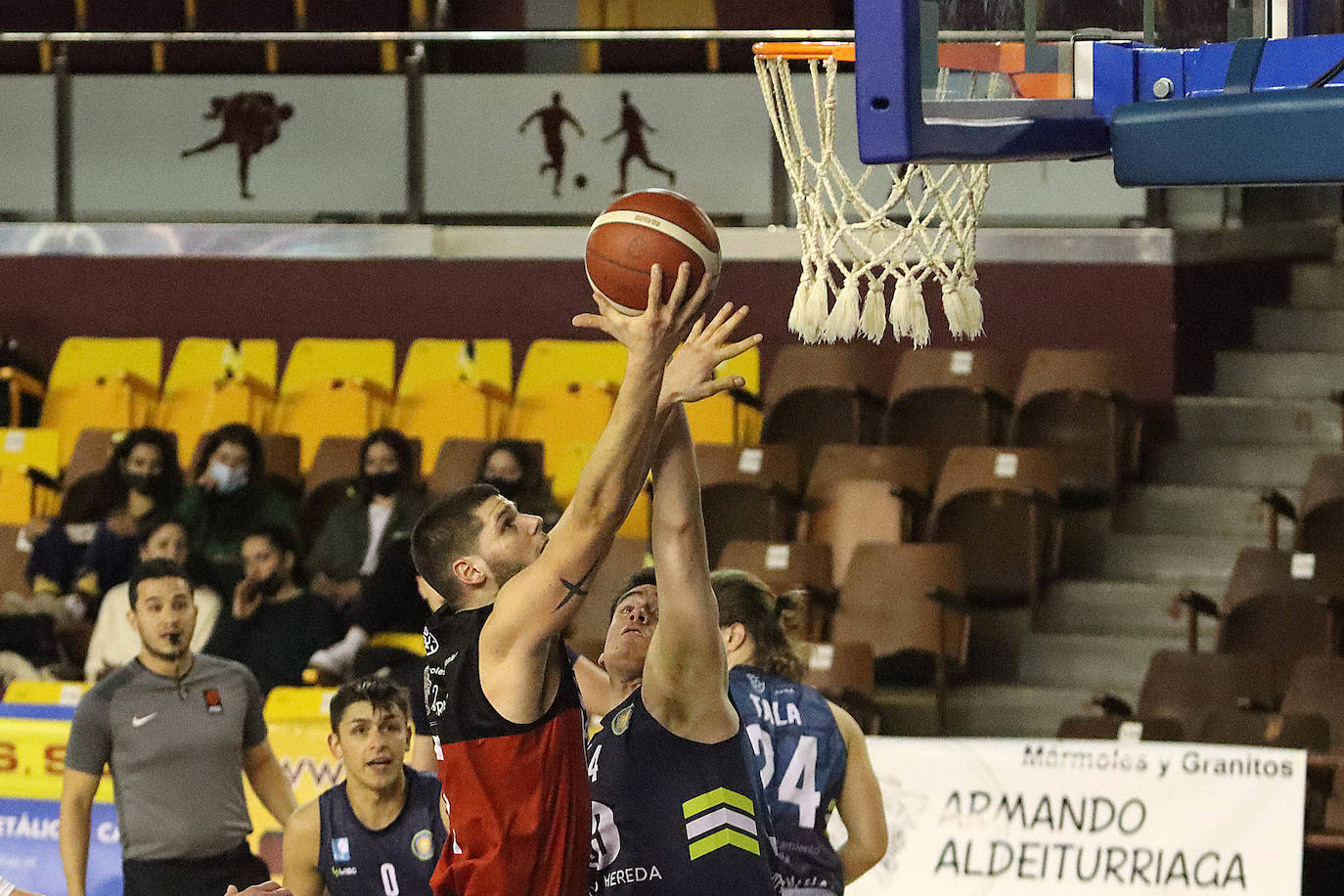 Victoria de Basket León ante Ávila para seguir con una tendencia positiva