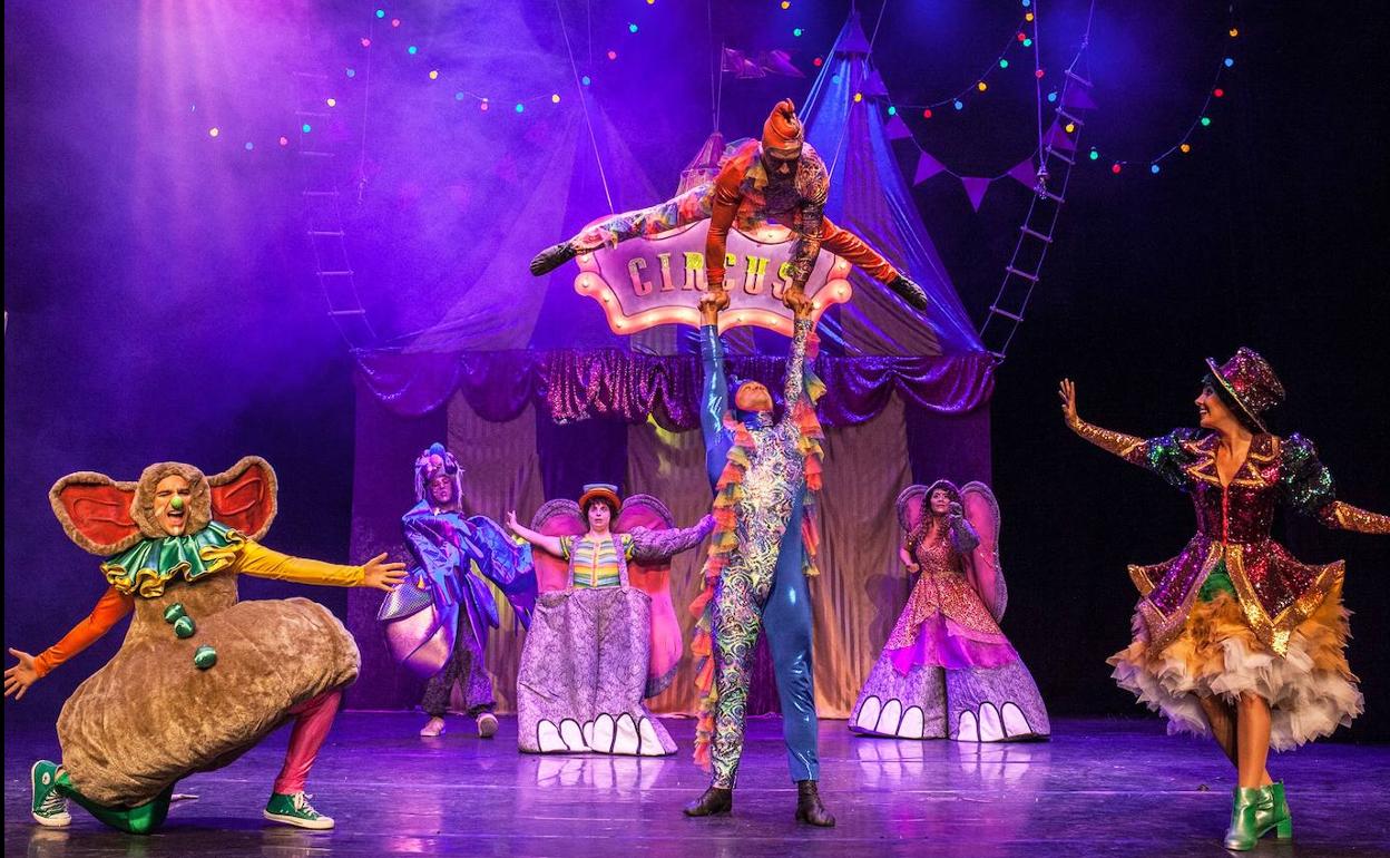 La productora Candilejas presenta en el Bergidum ''Dumbo. El Musical'.