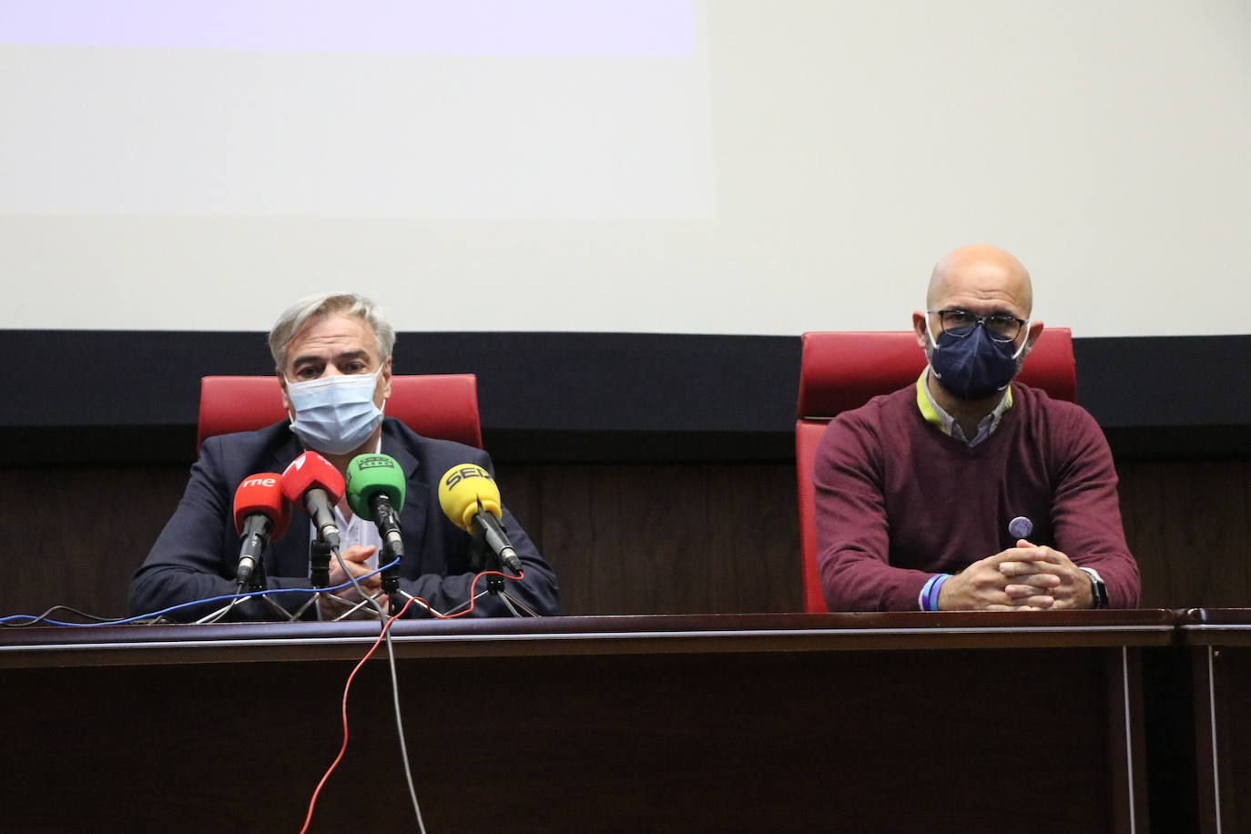 Los investigadores del CAULE abrieron 20 nuevos ensayos clínicos, 50 estudios y 75 proyectos de investigación en 2020.