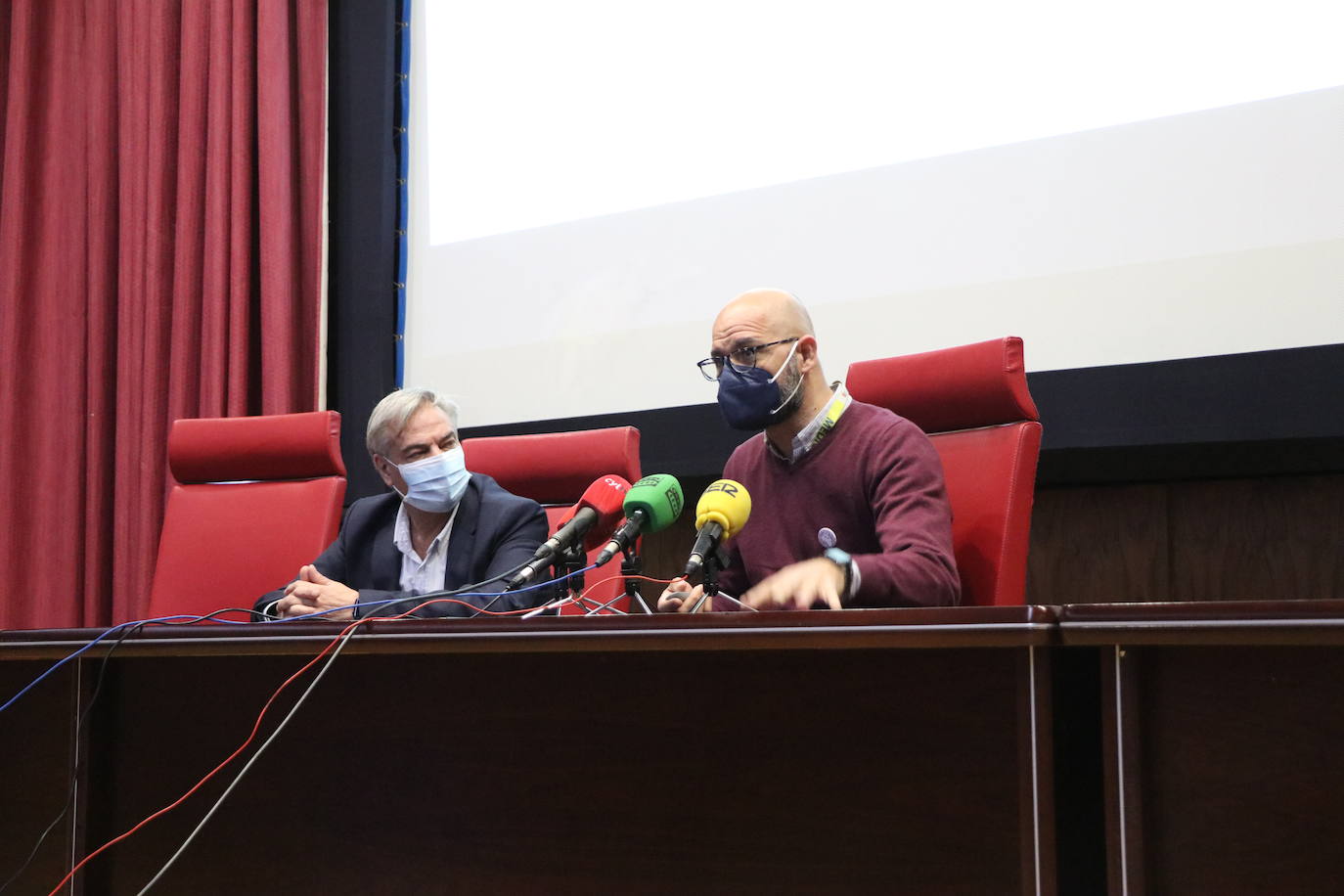 Los investigadores del CAULE abrieron 20 nuevos ensayos clínicos, 50 estudios y 75 proyectos de investigación en 2020.