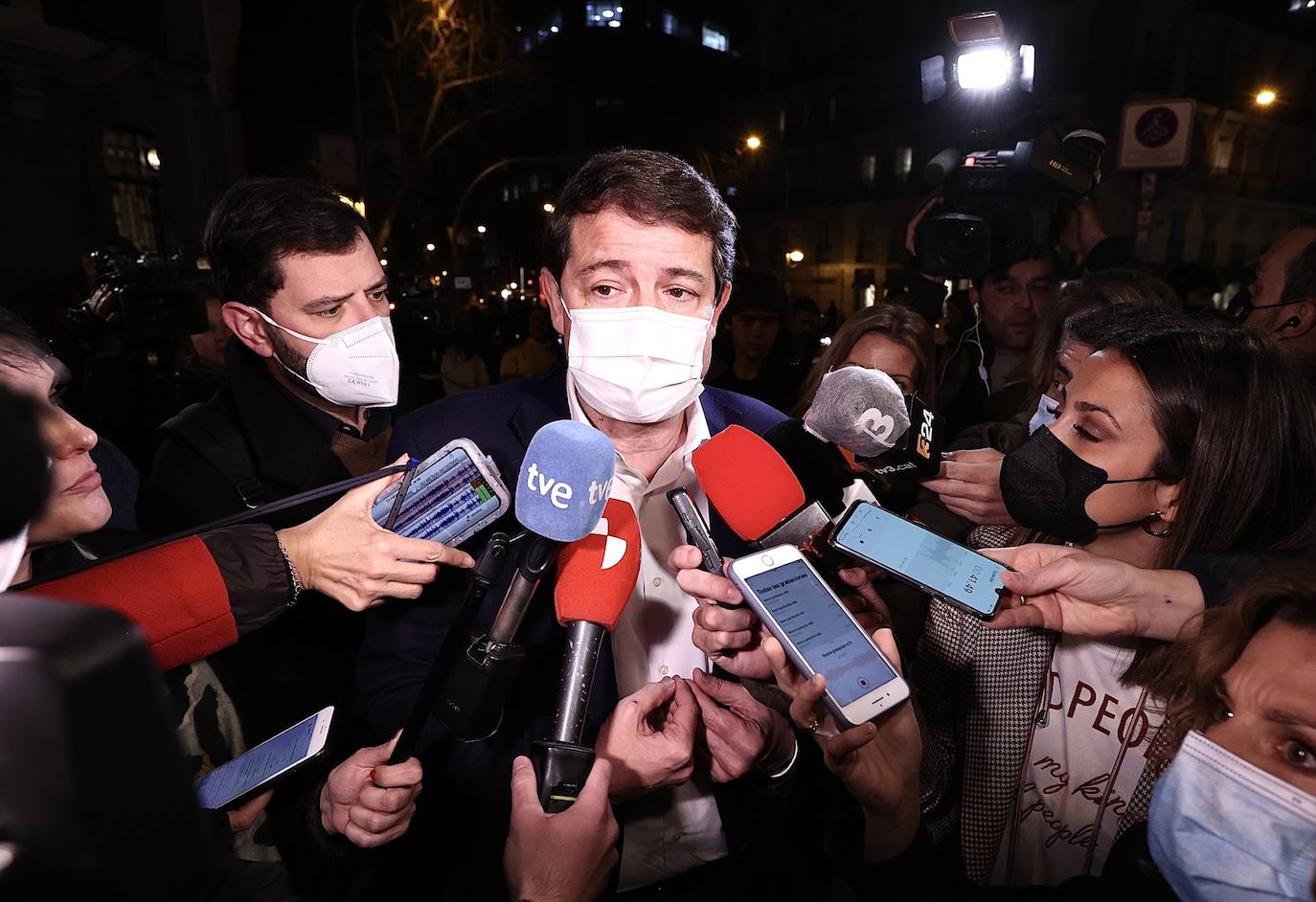 El presidente del Partido Popular de Castilla y León, Alfonso Fernández Mañueco,a su llegada al sede del Partido para asistir a la reunión del Comité Autonómico del PP